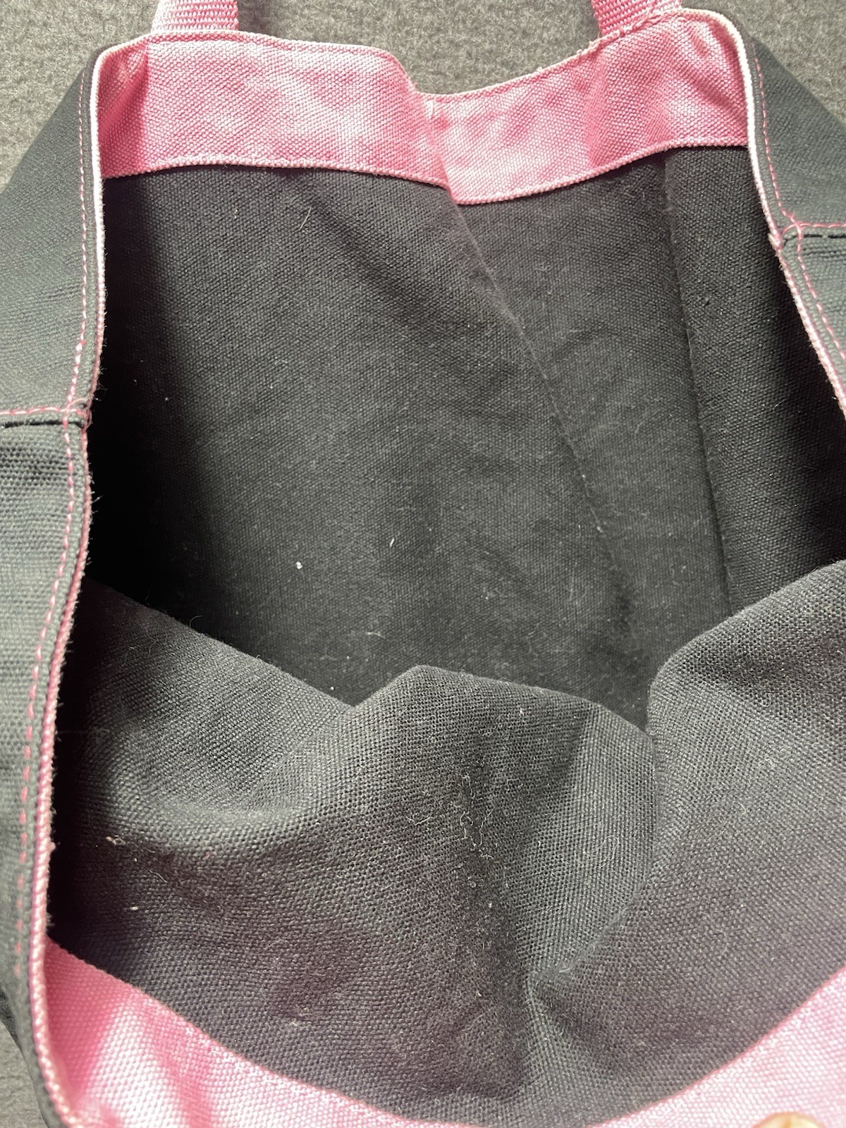VICTORIA SECRET Canvas Tote Hand/Shoulder Bag Color Black & Silver & Pink HEART