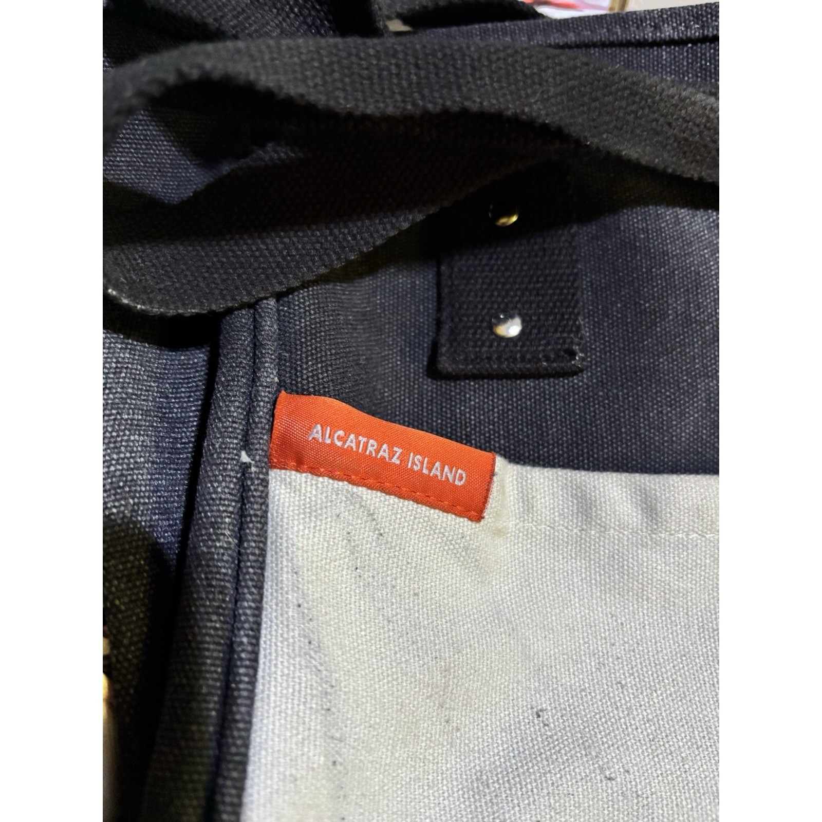 Purse Theme Alcatraz No Defects