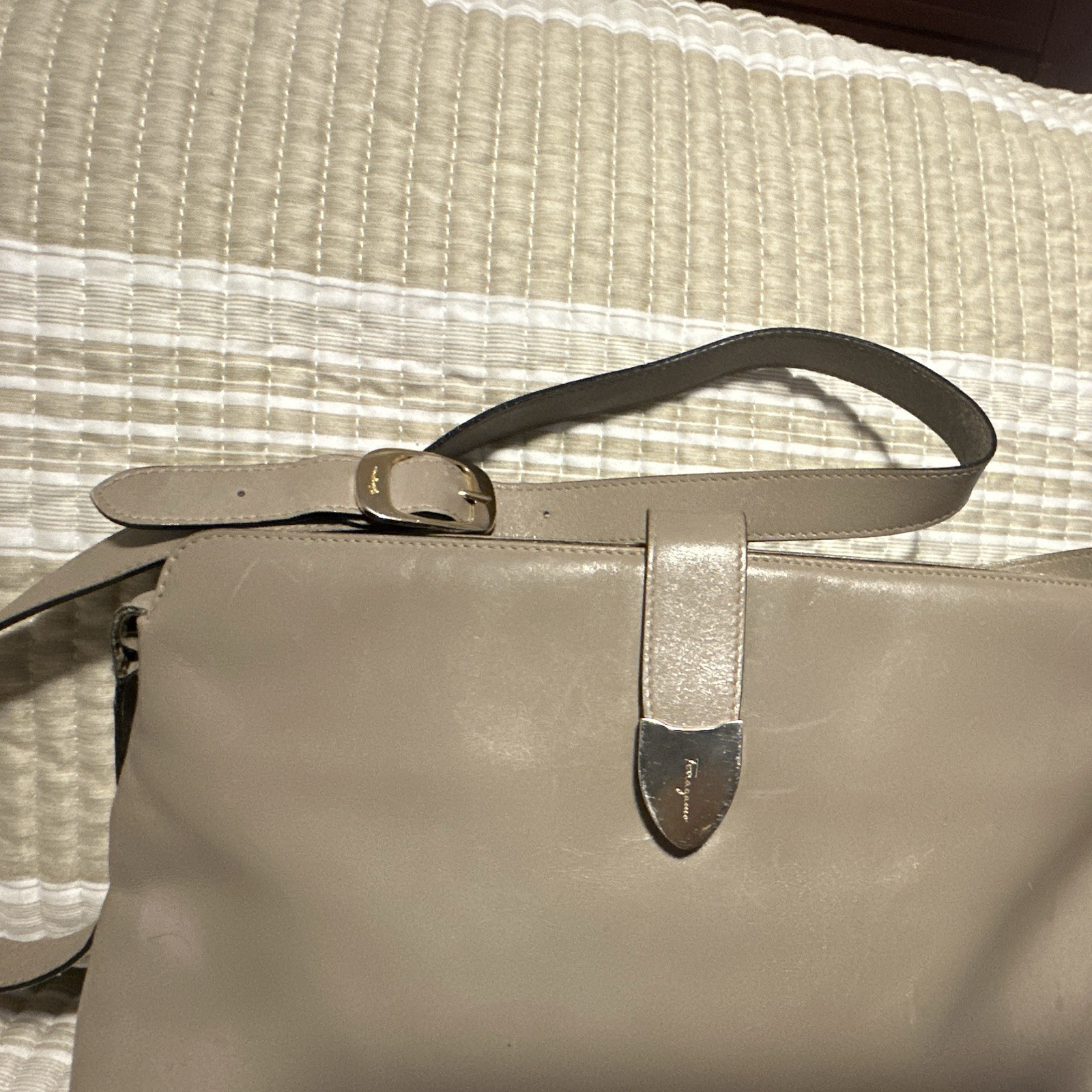 Authentic Vintage Salvatore Ferragamo Taupe Leather Shoulder Bag – Made in Italy