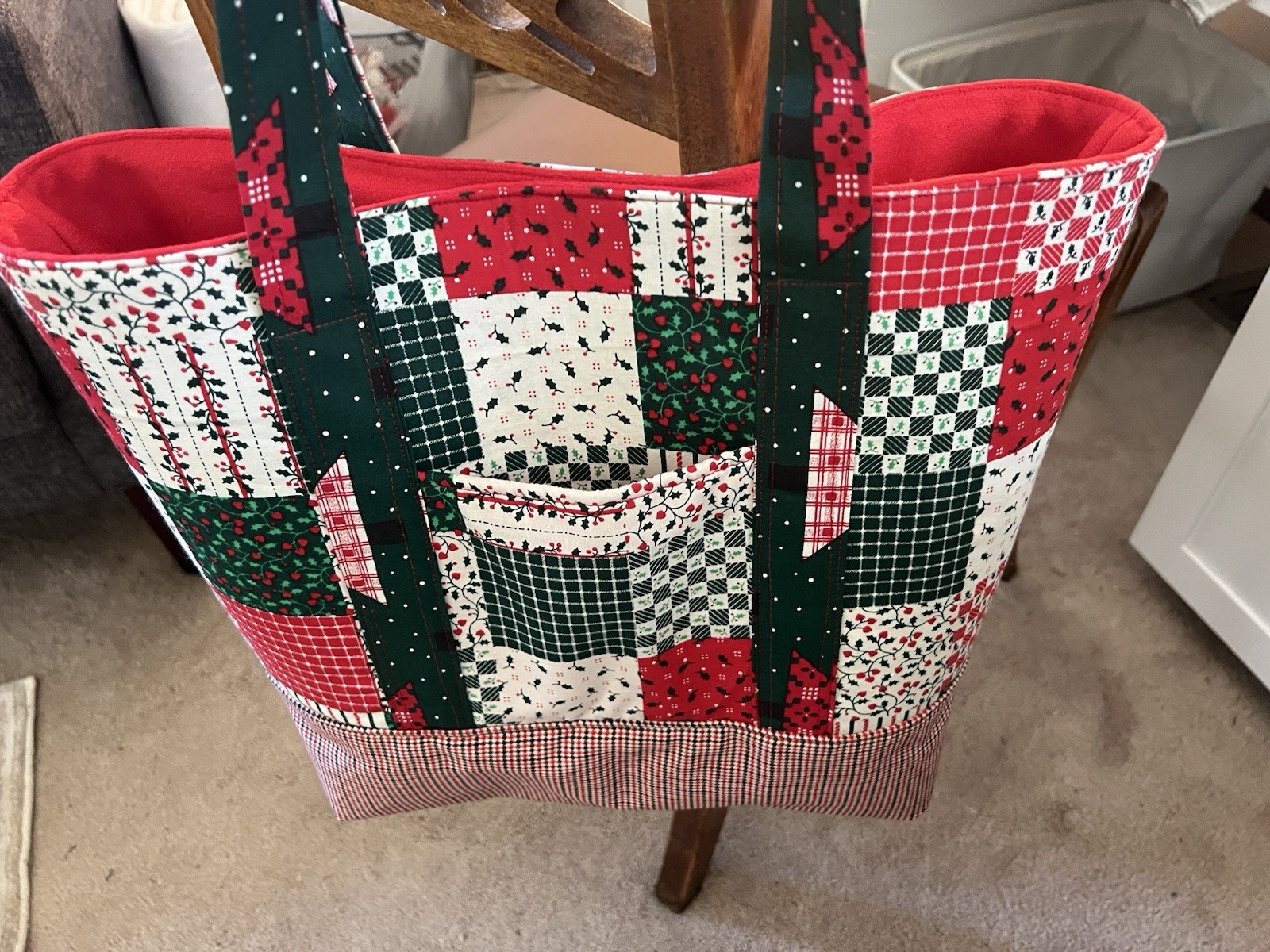 Women’s Xmas Tote Outer Pocket Double Straps Red Lining