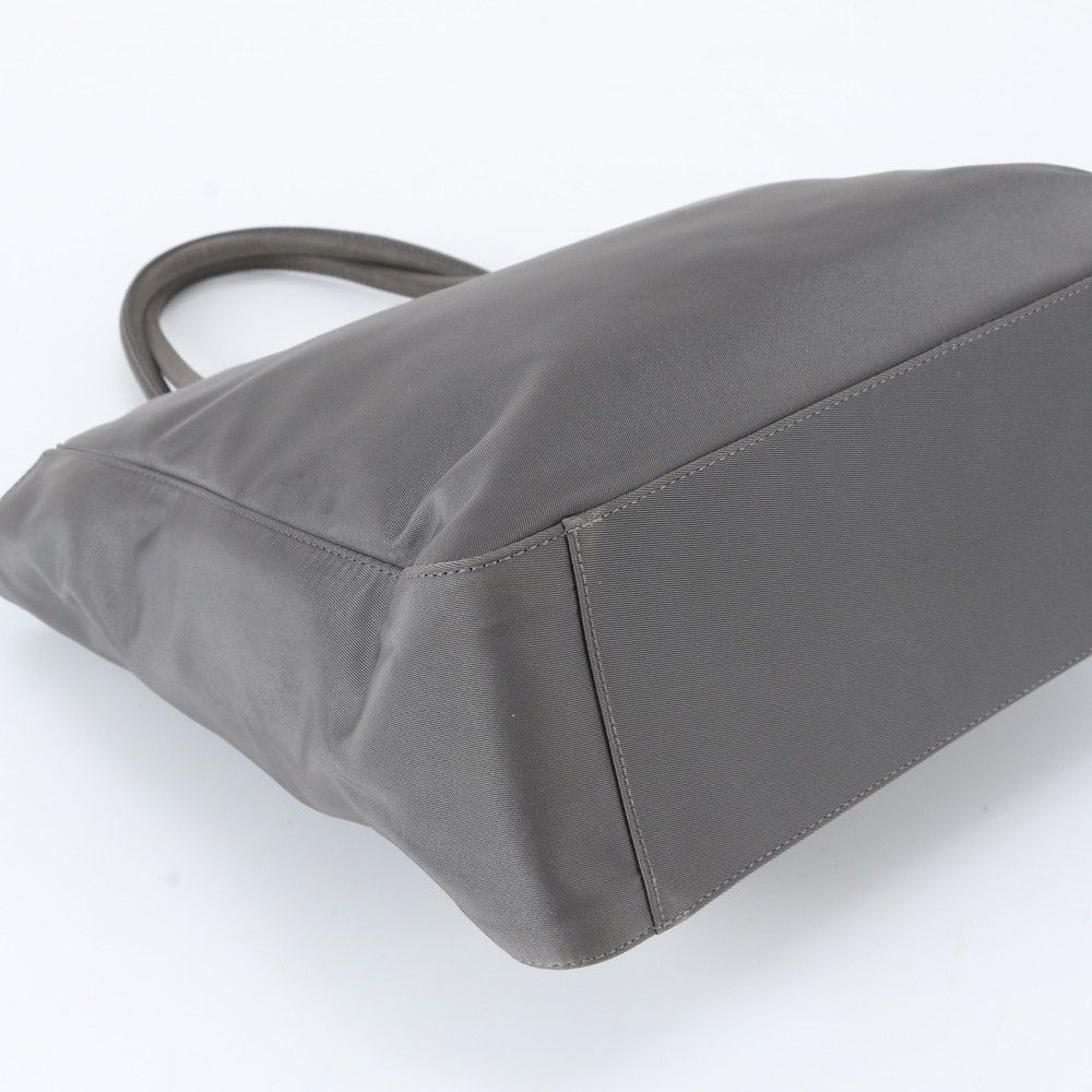 Authentic Prada Gray Leather Tote Bag 24cm x 23cm x 9cm DamagedPrada Gray Leat
