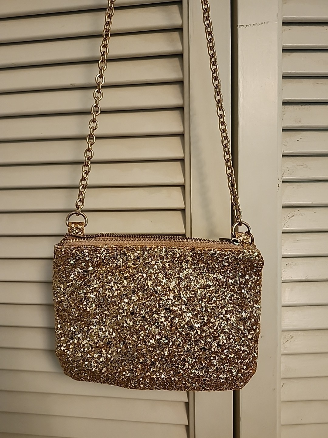 Old Navy Gold Sequin Clutch Strap Purse Holiday Cocktail Party Evening Bag