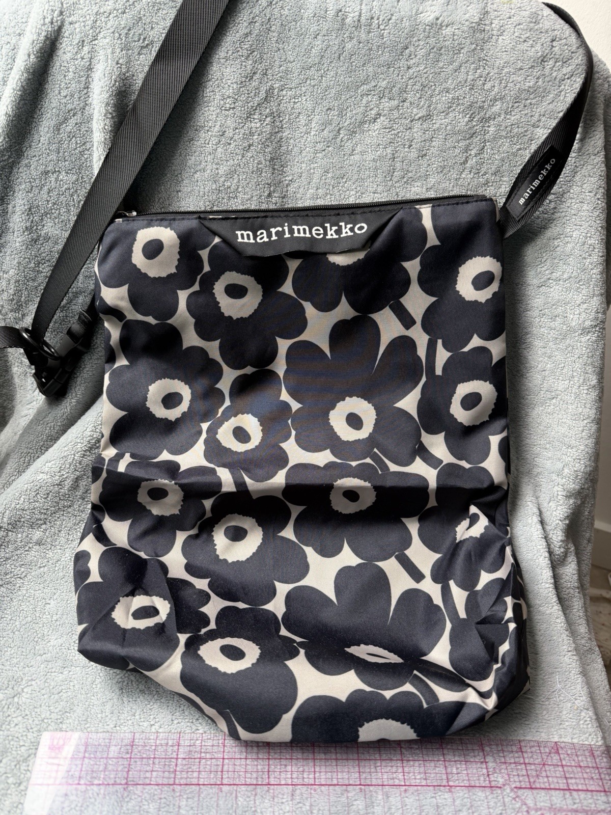 Marimekko Mini Unikko Neat Crossbody Medium Black Khaki New US Seller