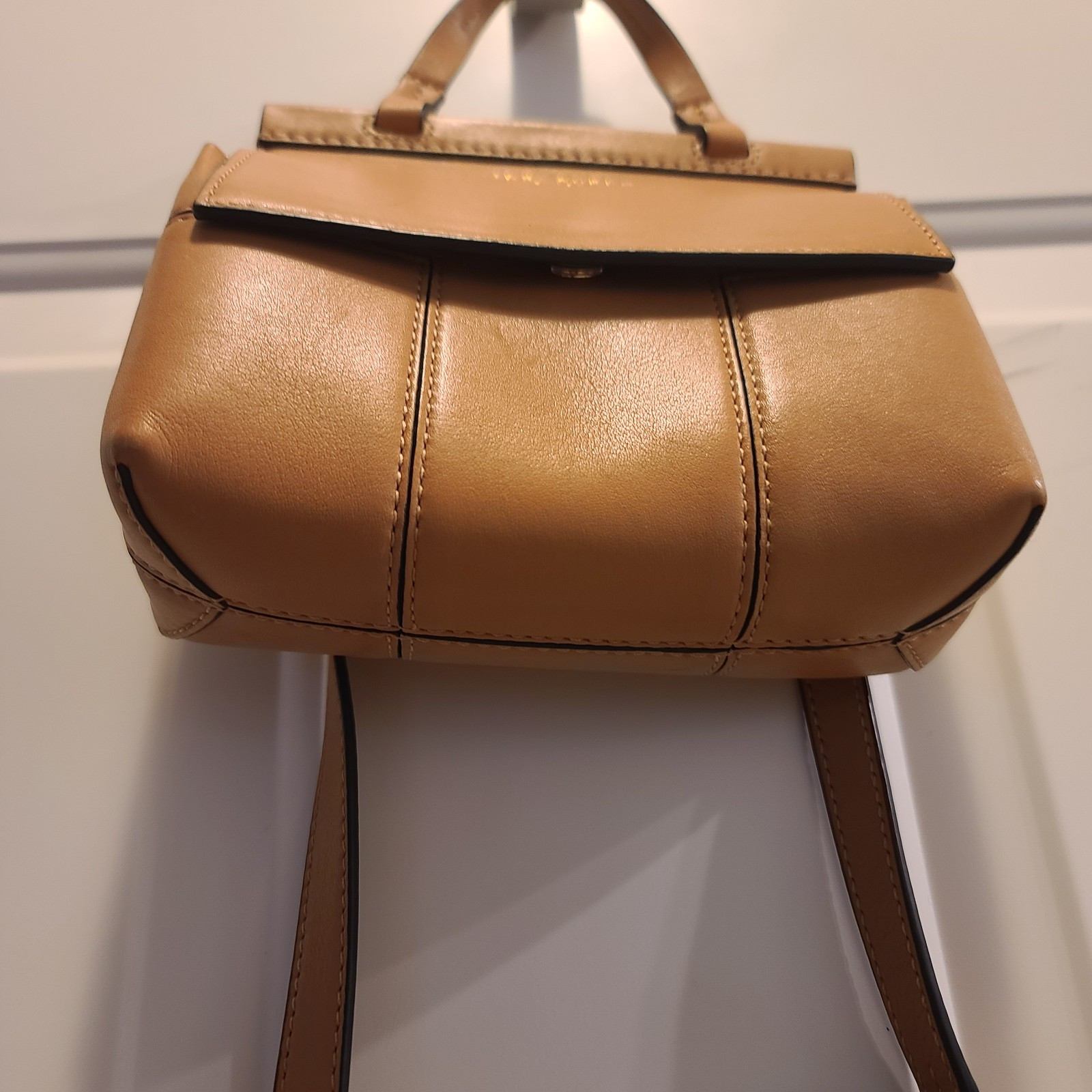 Tory Burch Top Handle Bag/Smooth Calf Skin Leather
