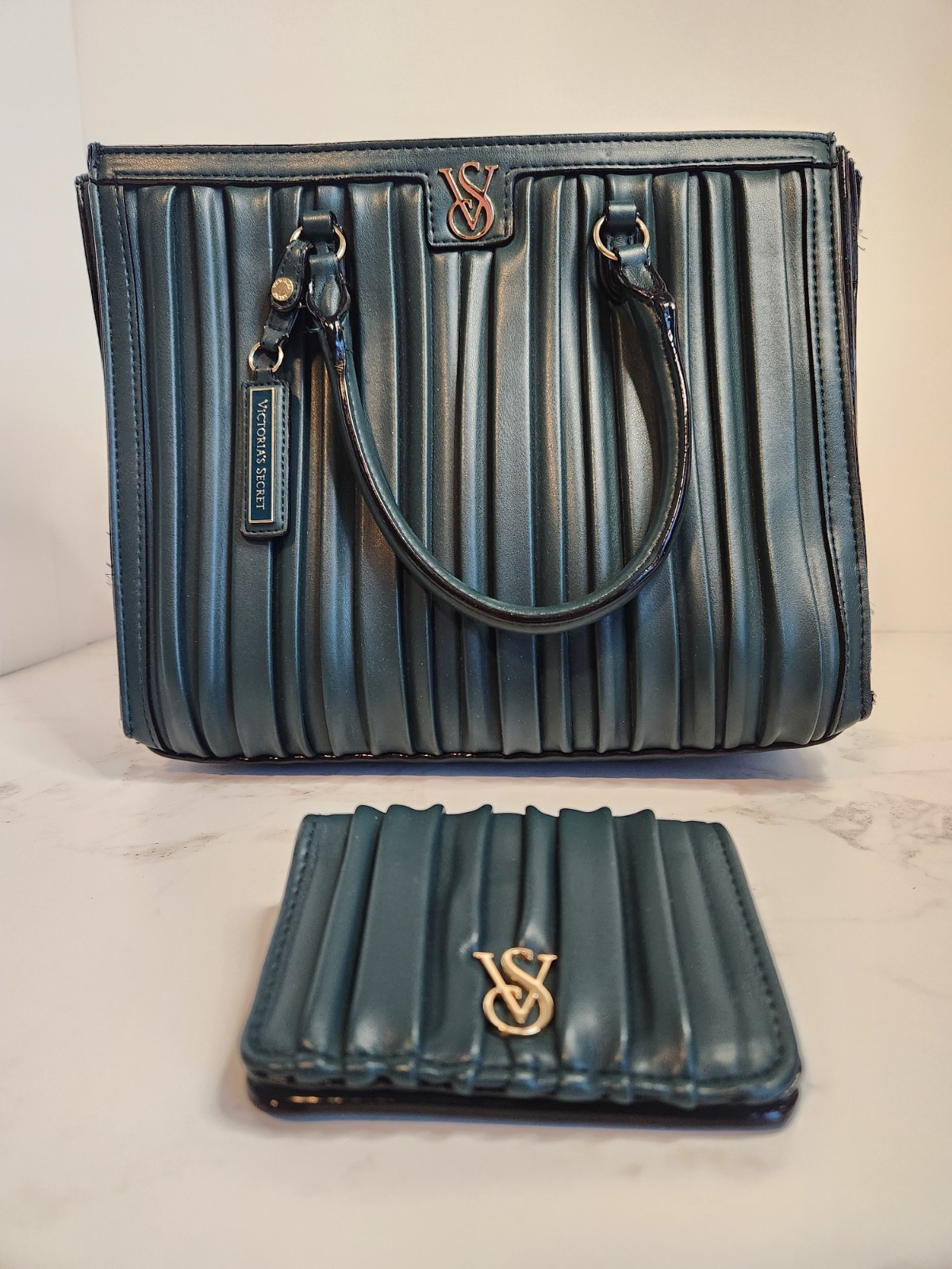 Victoria’s Secret Black Ivy Green Satchel Bag/Purse with Card Holder
