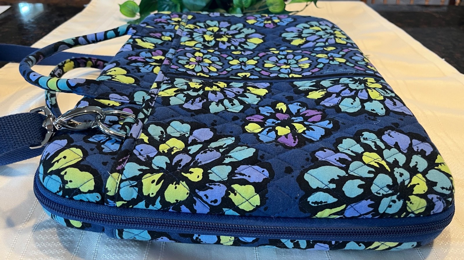 Vera Bradley Laptop Portfolio Hard Shell Crossbody Case Indigo Pop 17″ x 12″