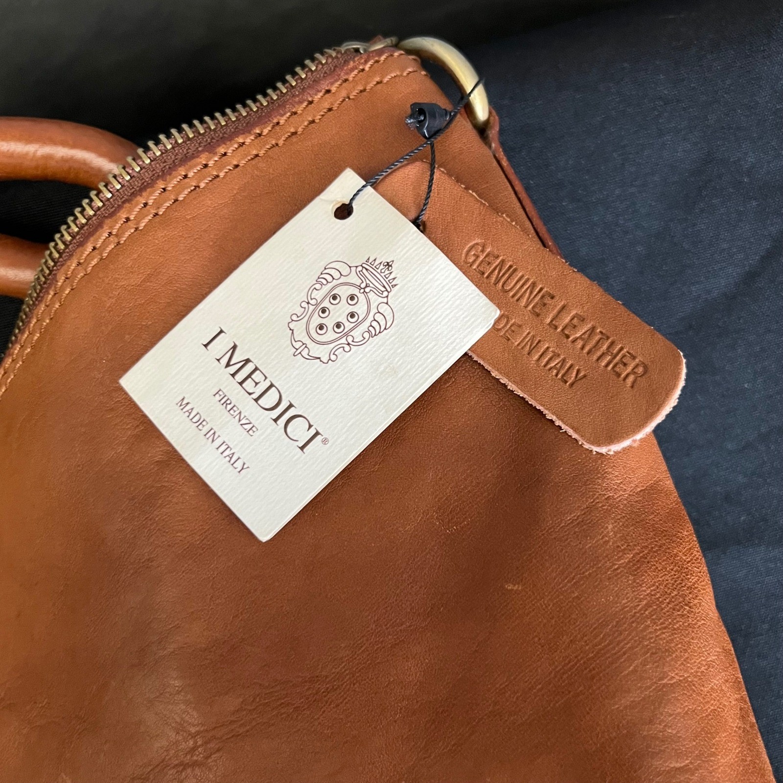 I Medici Firenze Genuine Leather Hobo Shoulder Bag Tan Brown Double Zip Top