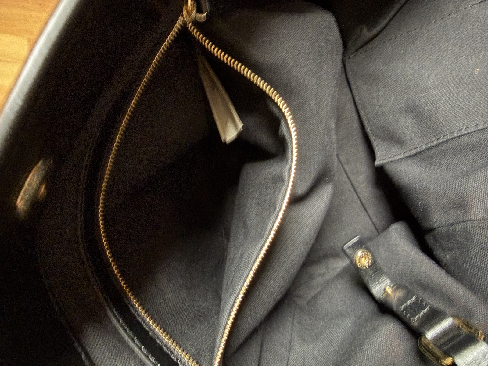 Burberry Black Leather House Check Derby Canterbury Tote/Gold Hardware/Leather
