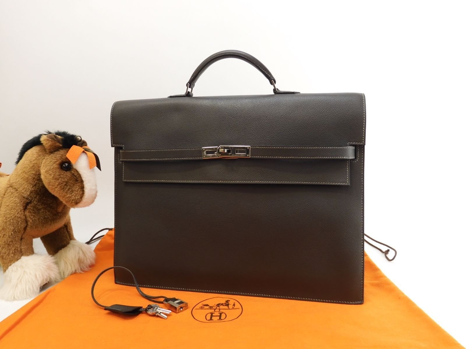 Hermès Kelly Depeche 38 Briefcase Epsom/Etain Silver Hardware 14.7*11.4*3.9 inch