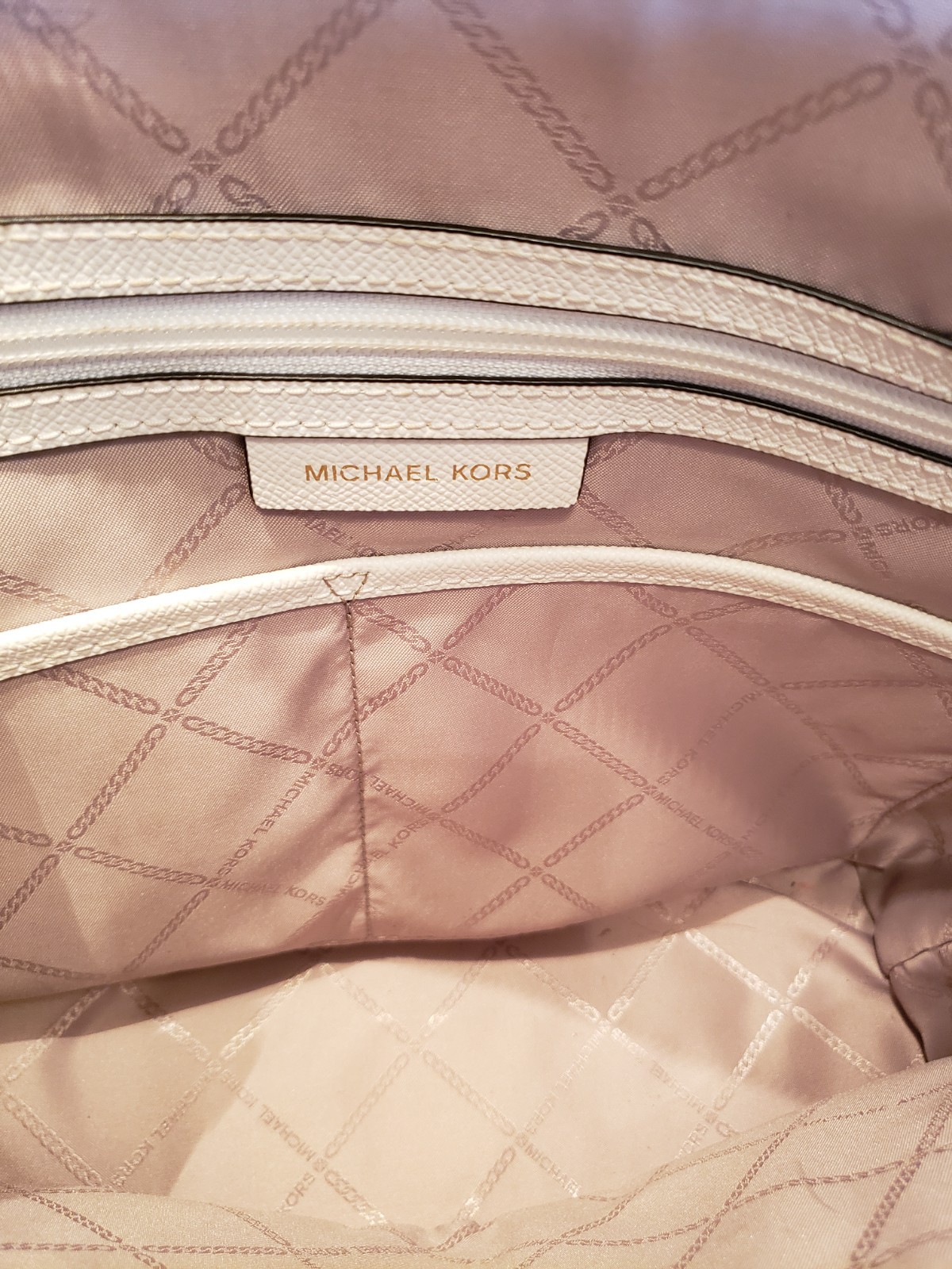 Off-white Leather Michael Kors Charlotte Purse