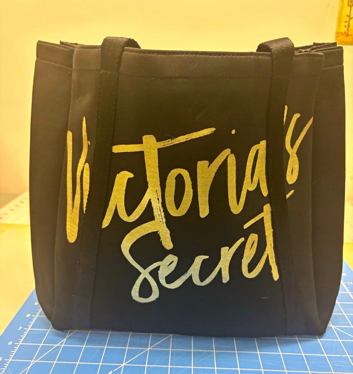 Victoria’s Secret Women’s Black/Gold Logo Lined Tote Bag w/ Inner Pockets