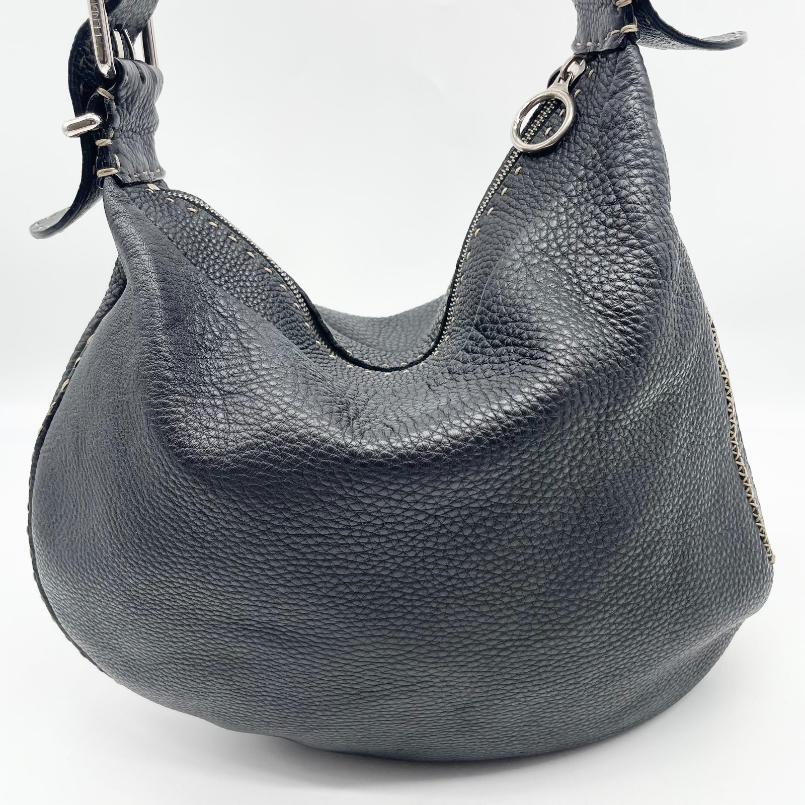 Fendi Selleria Hobo One Shoulder bag Leather Handbag Black Y2K Authentic