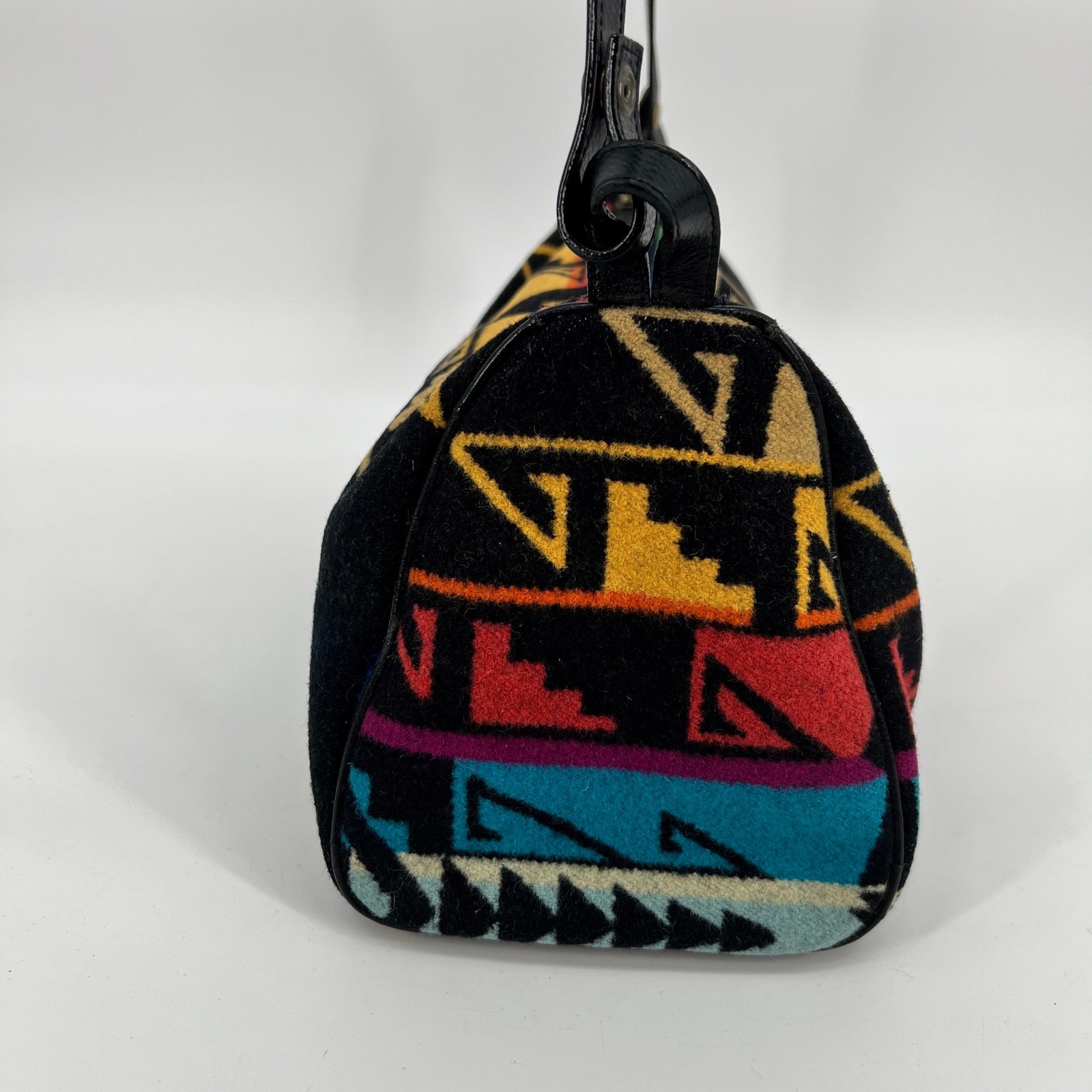 Pendleton Blanket Barrel Shoulder Bag Wool Blend Rainbow Aztec Southwestern READ