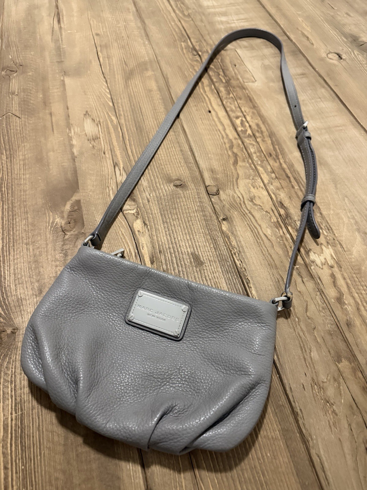 Marc Jacobs Classic Q Hillier Hobo Gray Pebbled Leather Shoulder Bag