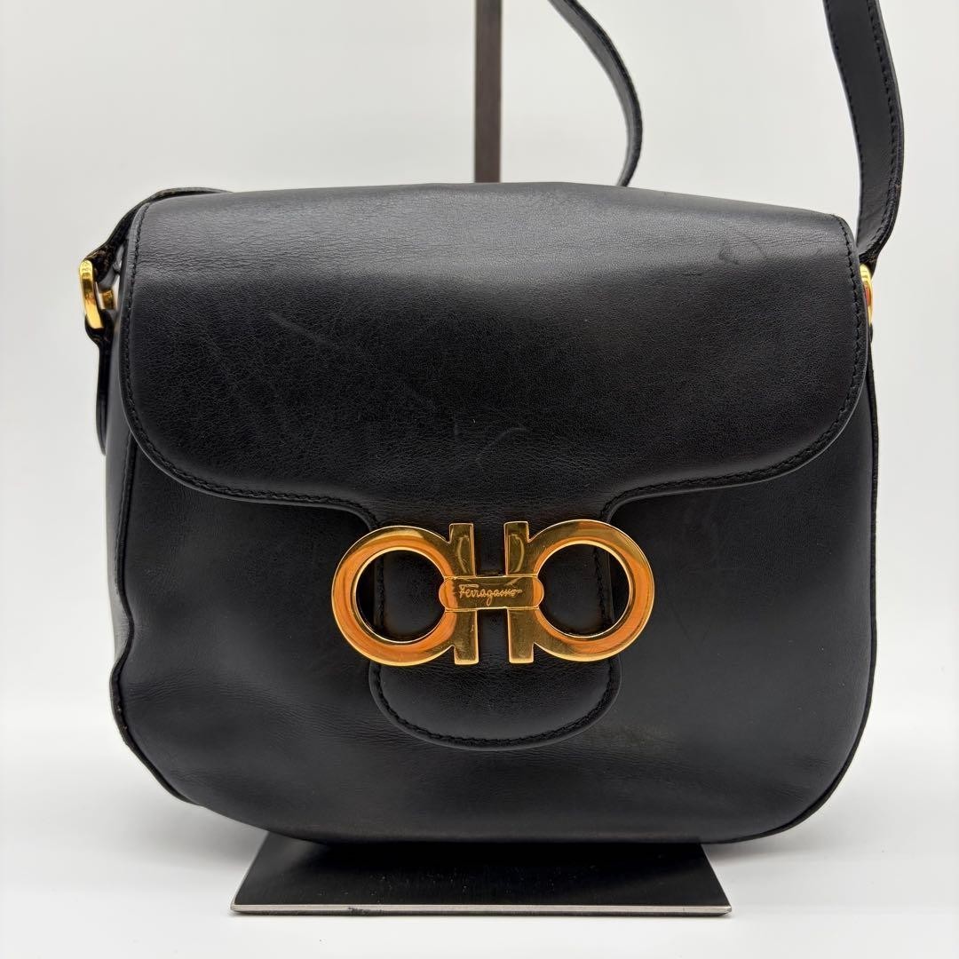 SALVATORE FERRAGAMO Black Leather Gancini Shoulder Bag Gold Hardware Used