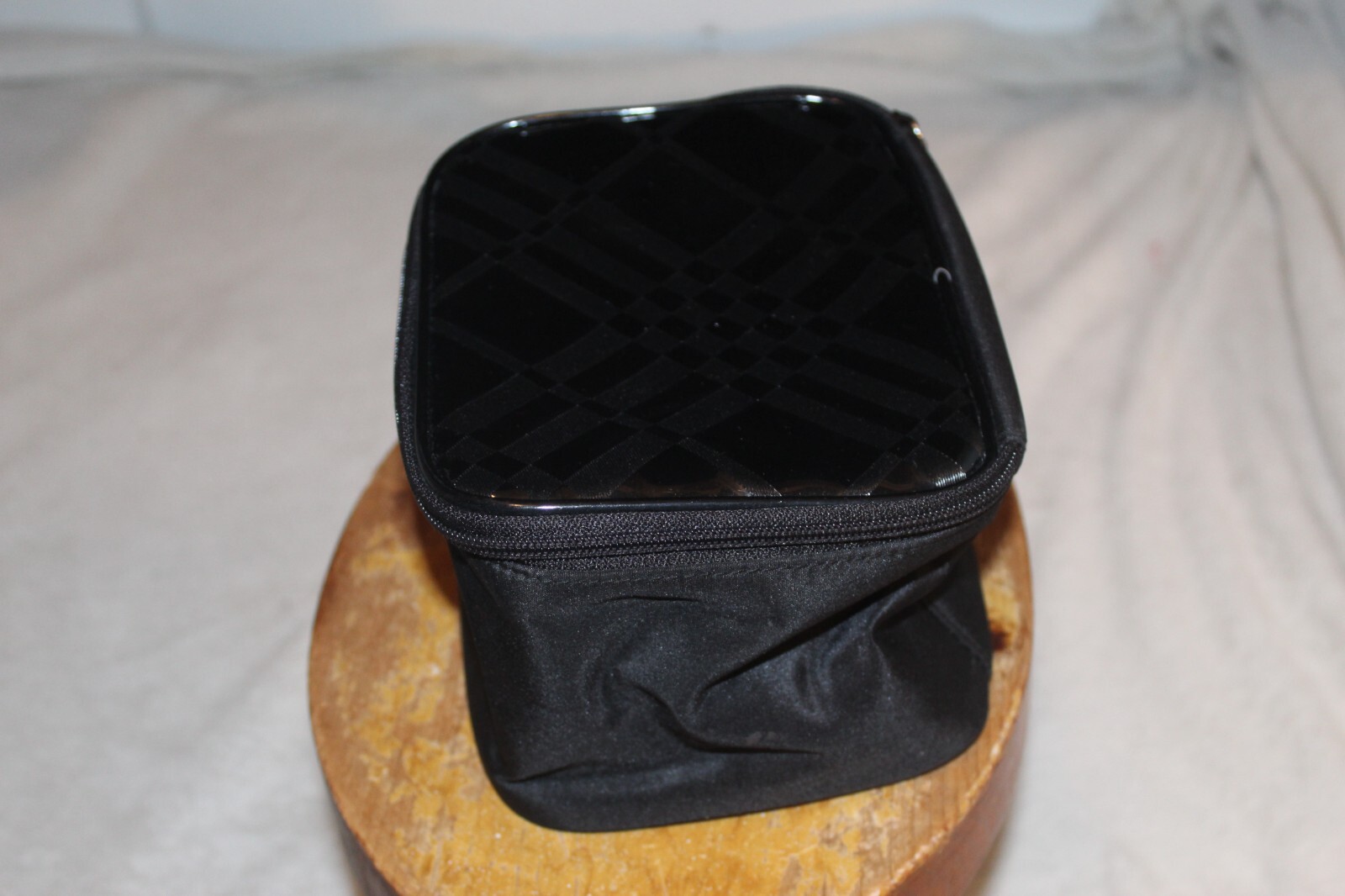 Burberry Fragrance Bag Small Black