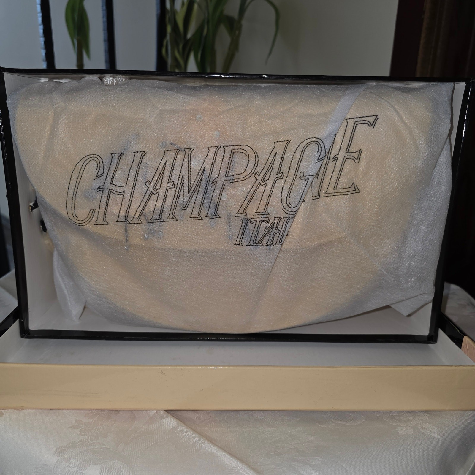 NWT Champagne Italy, yellow, half circle purse with gems