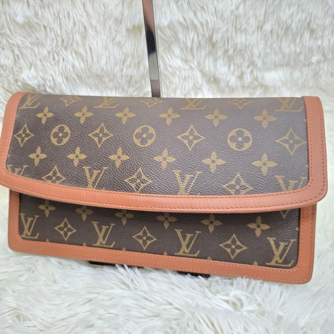 Louis Vuitton Monogram Pochette Dam Clutch Brown Leather Good Condition