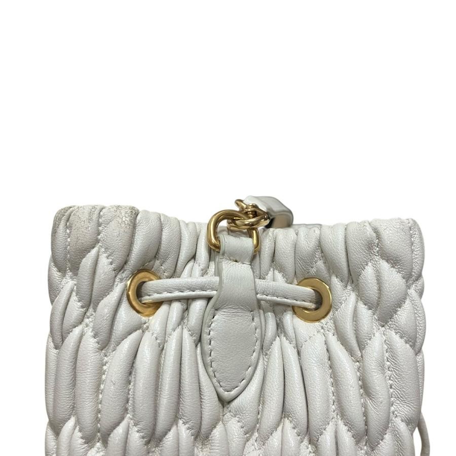 MIU MIU Bag: Nappa Matelassé Drawstring Ivory W19H20D12cm w/o accessories;