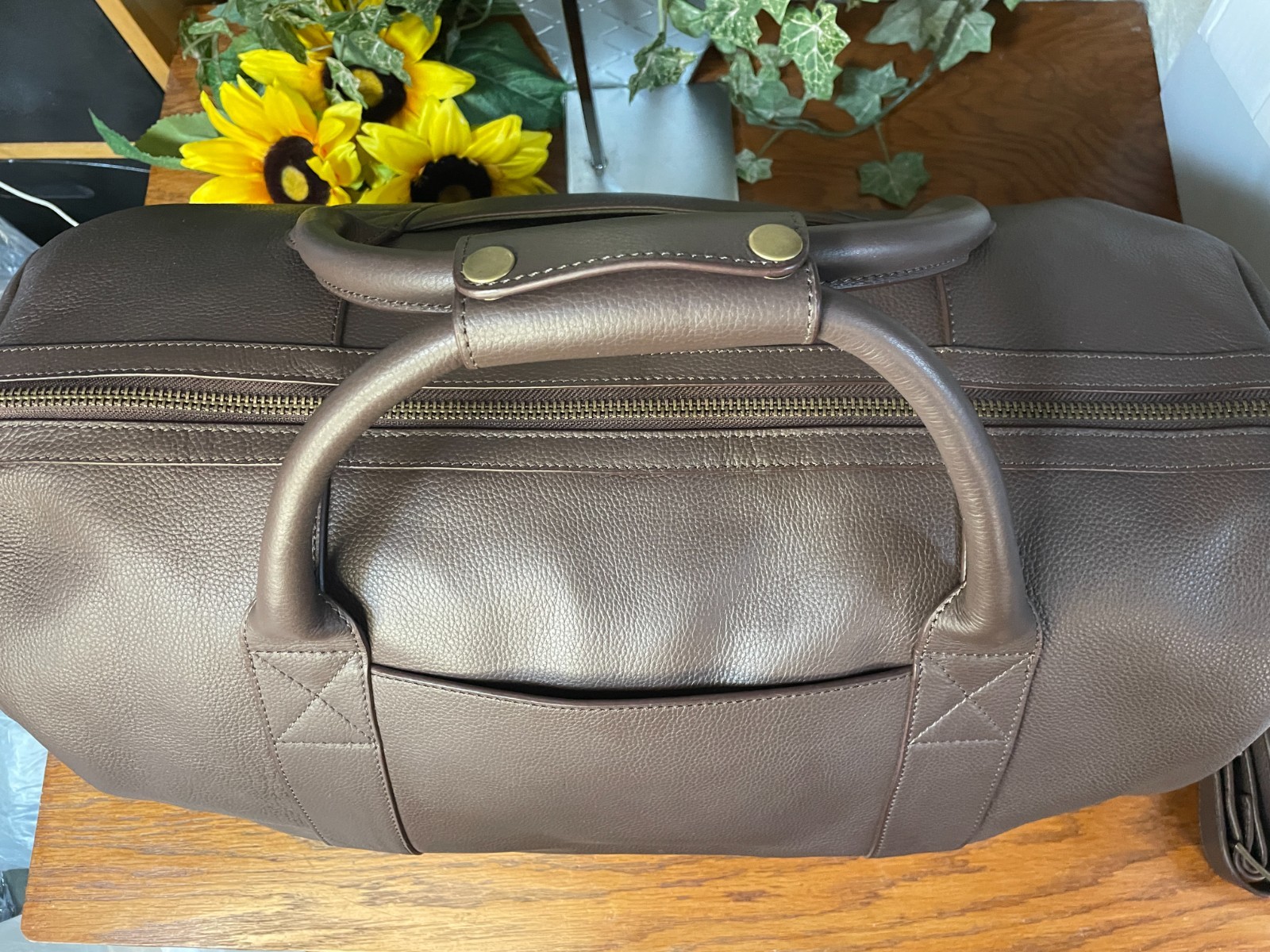 NWT QUINCE NAPPA LEATHER DUFFLE TRAVEL DUFFEL BAG TRAVEL CARRYON MSRP $208
