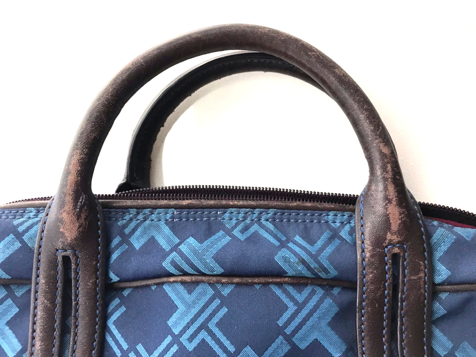Tumi Signature Series Briefcase Laptop Bag with handle Designer Fabric 16D x 12H