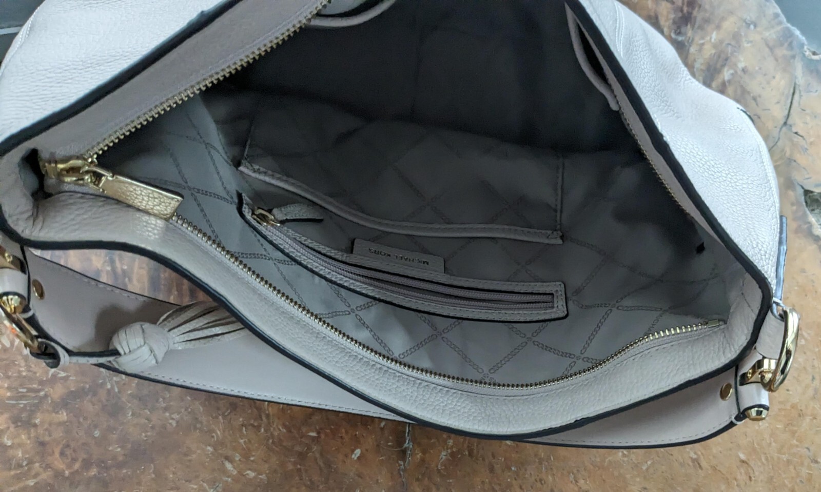 Michael Kors Leather Brooke Hobo Bag Pale Beige Or Pink