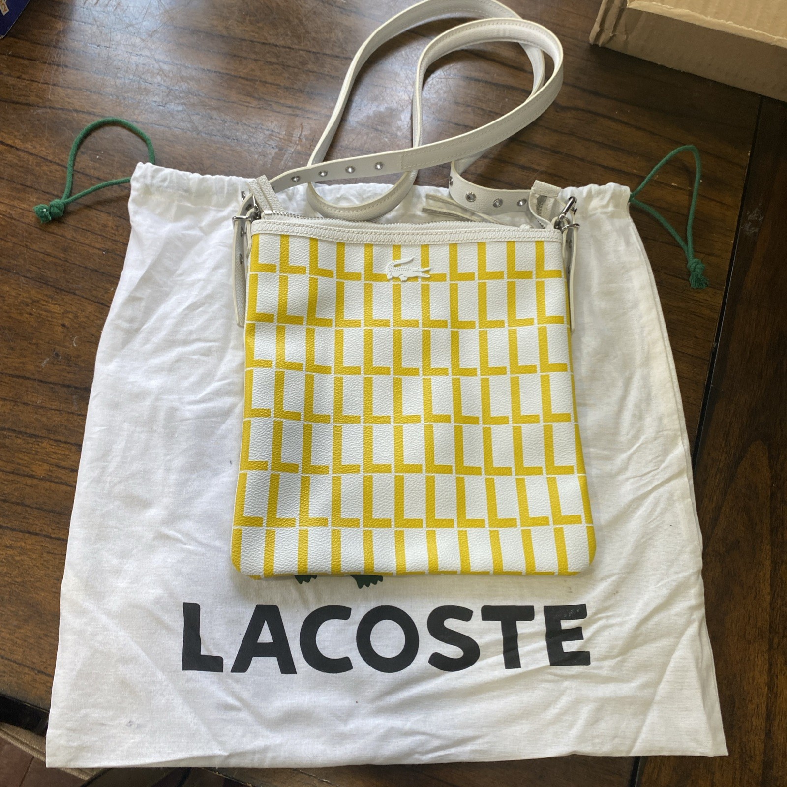 LACOSTE WHITE YELLOW FLAT CROSSOVER BAG crossbody purse
