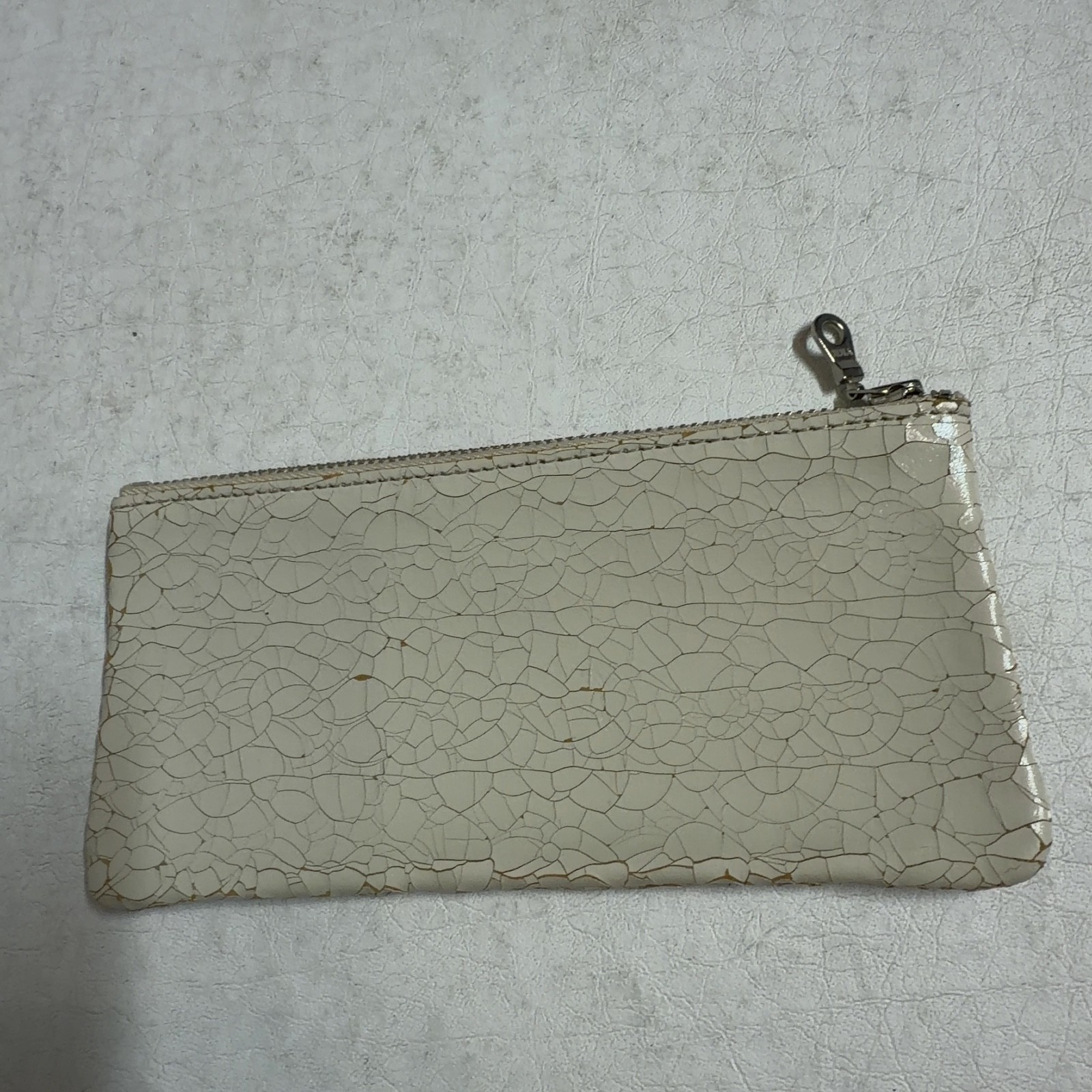 TRACEY TANNER Cream Cracked Leather Zippered Pouch Clutch Small 7.25″