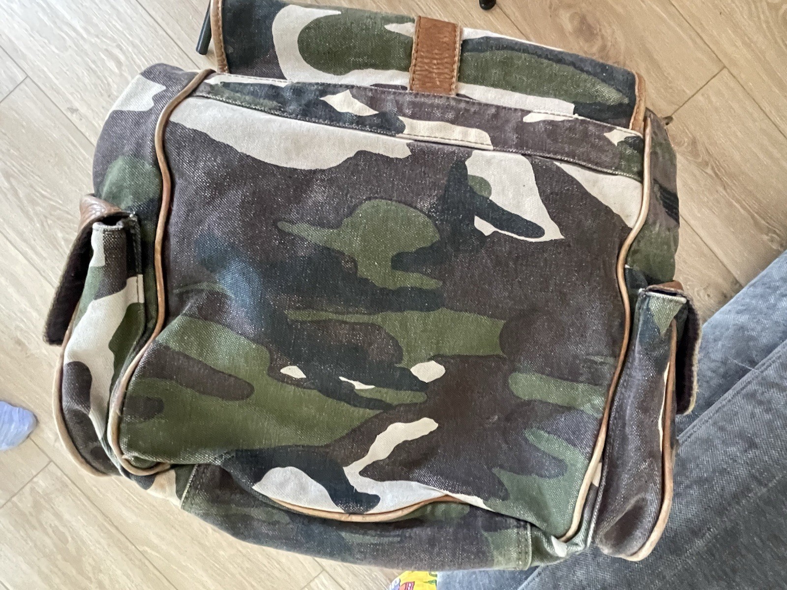 Fossil Leather Camouflage Messenger Bag Crossbody Made India Unisex About 15X15