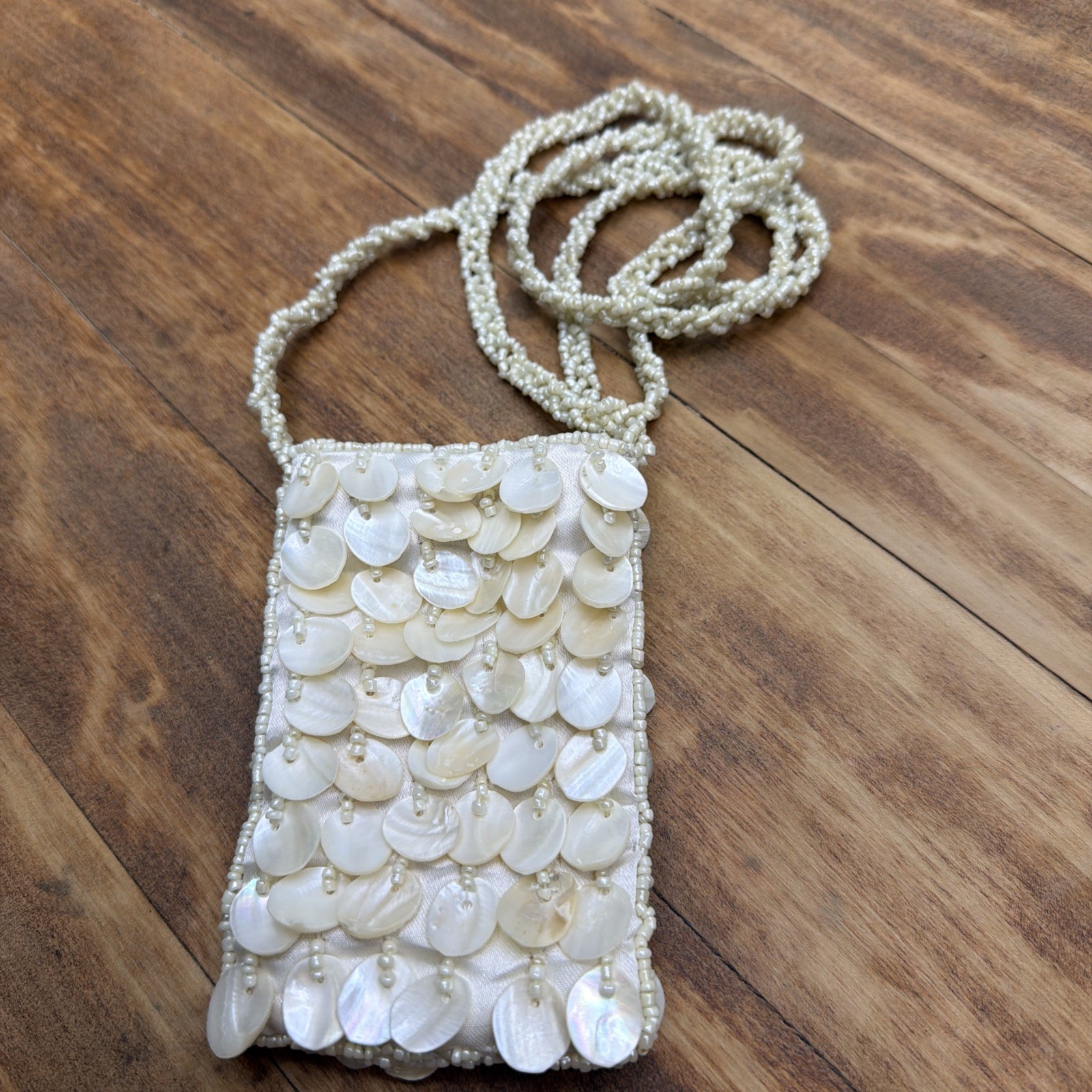 White Shell “mother Of Pearl” Beaded Bag Small Accessories Purse