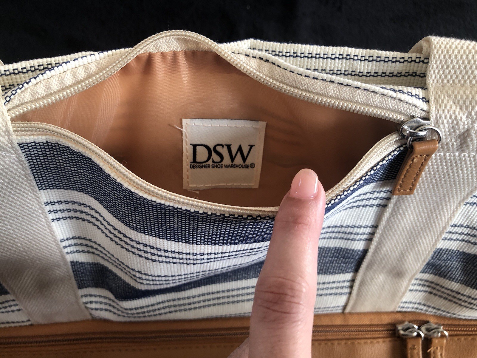 NWT DSW Canvas Striped Weekender Bag w/ Shoe Compartment Blue Cream Duffle