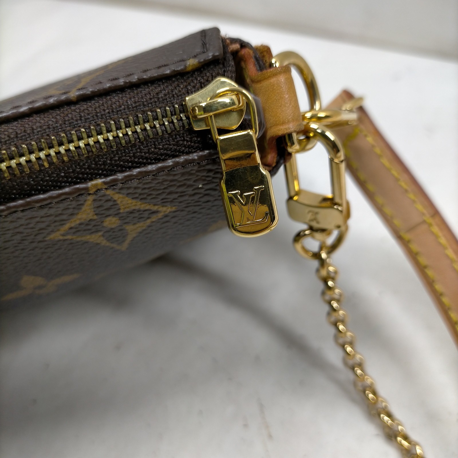 Louis Vuitton LV Accessories Pouch M95567 Eva Brown Monogram 1947808