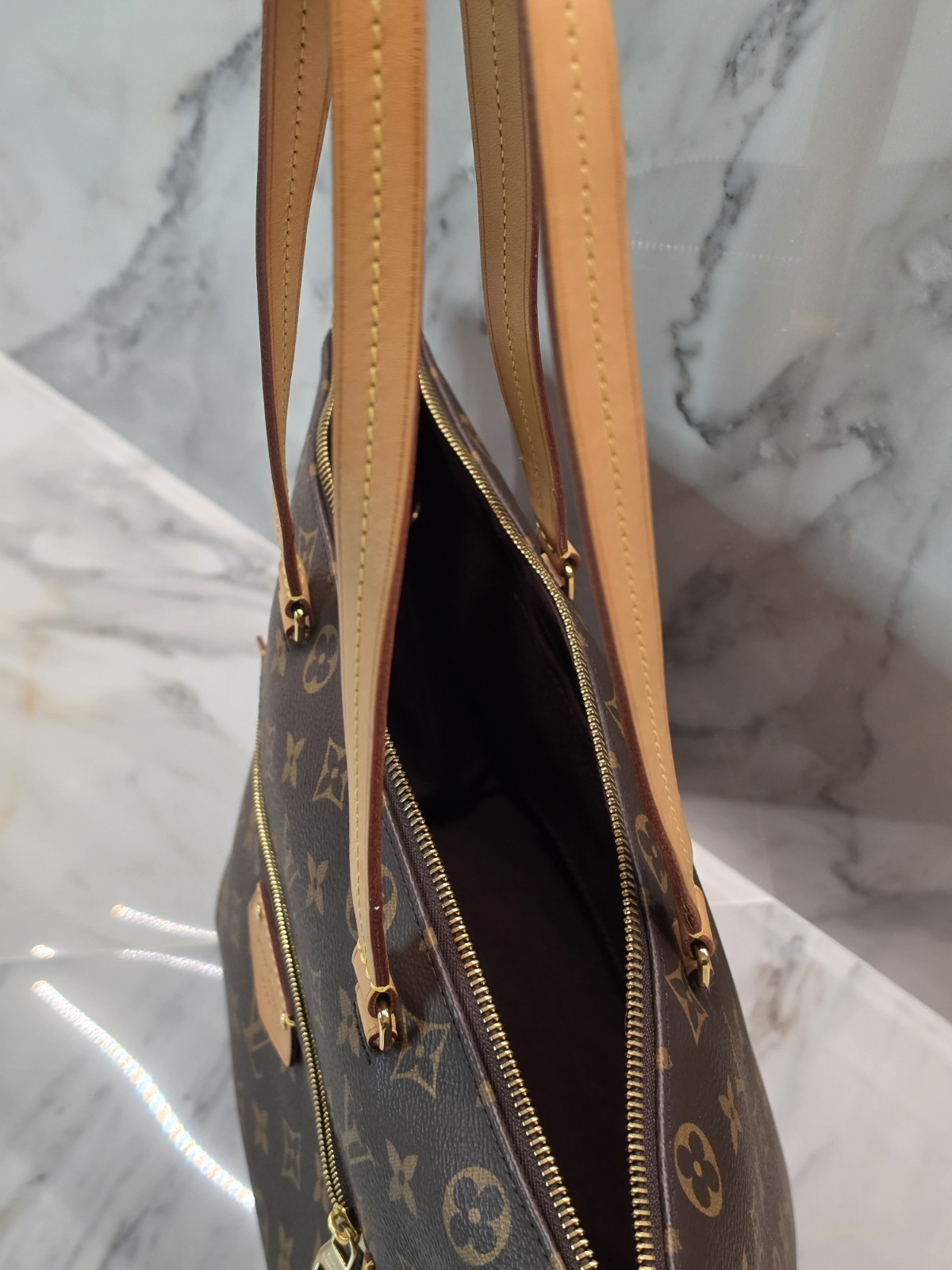 Louis Vuitton Monogram Canvas Lena PM Bag MSRP: 1,500 approx