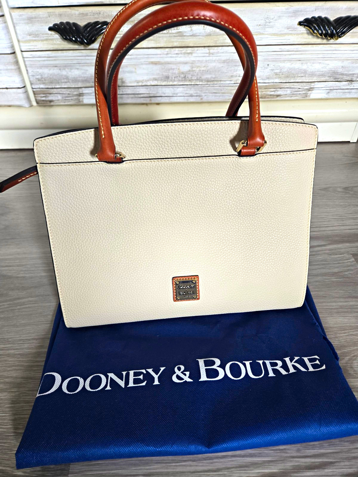 Dooney & Bourke Beige Satchel Top Handle Zip Gold Hardware Red Lining Dust Bag
