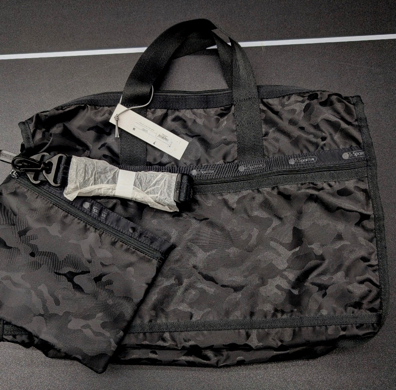 New LeSportsac Large Packable Travel Weekender Duffel Bag Black on Black $229