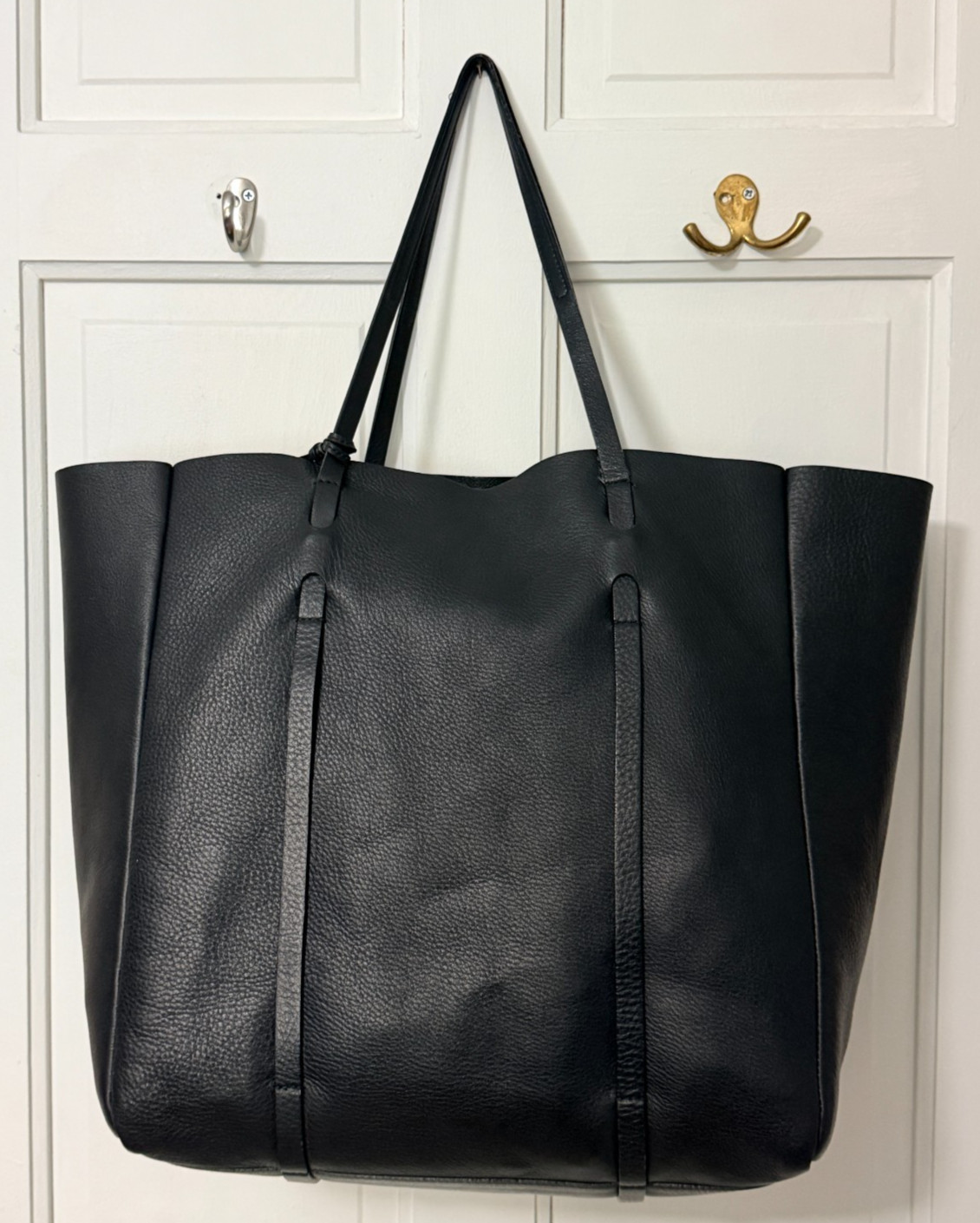 Balenciaga Everyday Tote Large size Black Grained Leather Shoulder Bag Italy