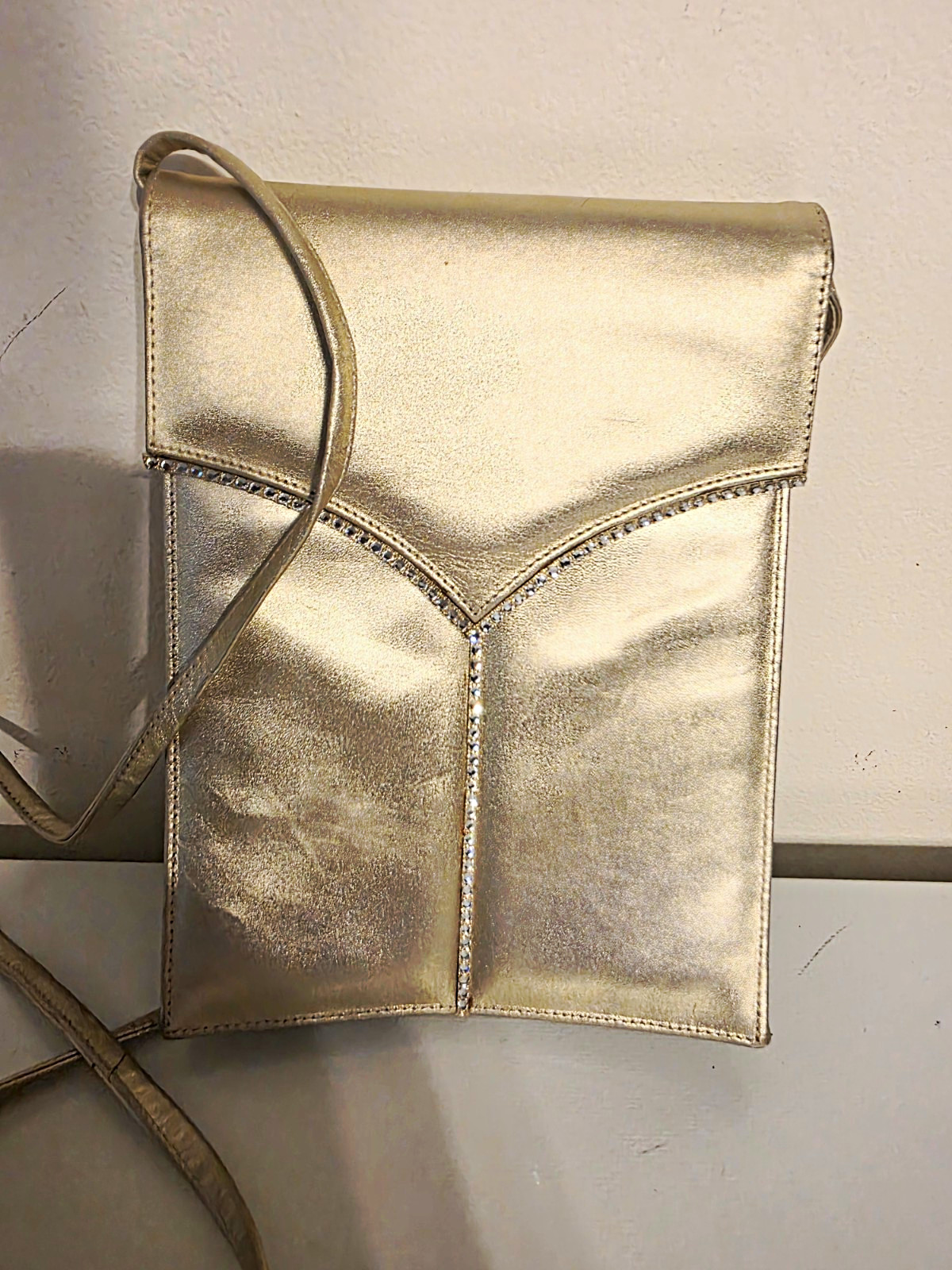 Stuart Weitzman Metallic Gold Women’s Shoulder Bag w/ Strap Lined Rectangle