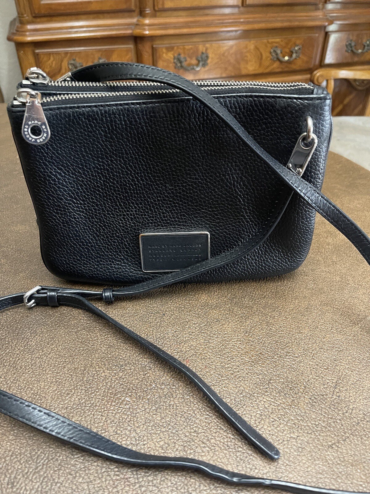 Marc by Marc Jacobs Workwear Crossbody Bag Black Leather AdjustableStrap Casual