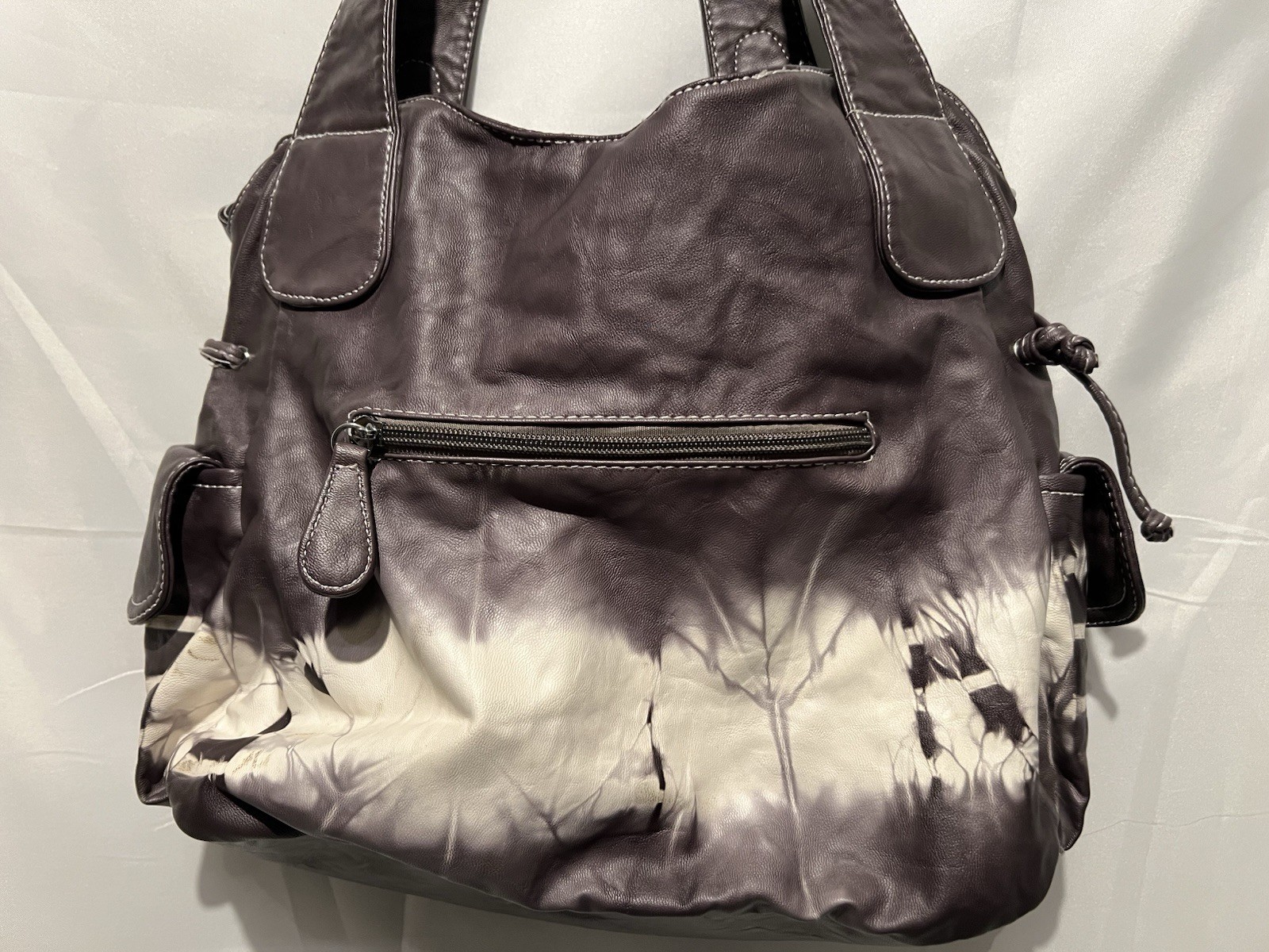 Angel Kiss Tie Dye Shoulder Bag Gray White Pockets Zipper Hobo 15”x12” EUC