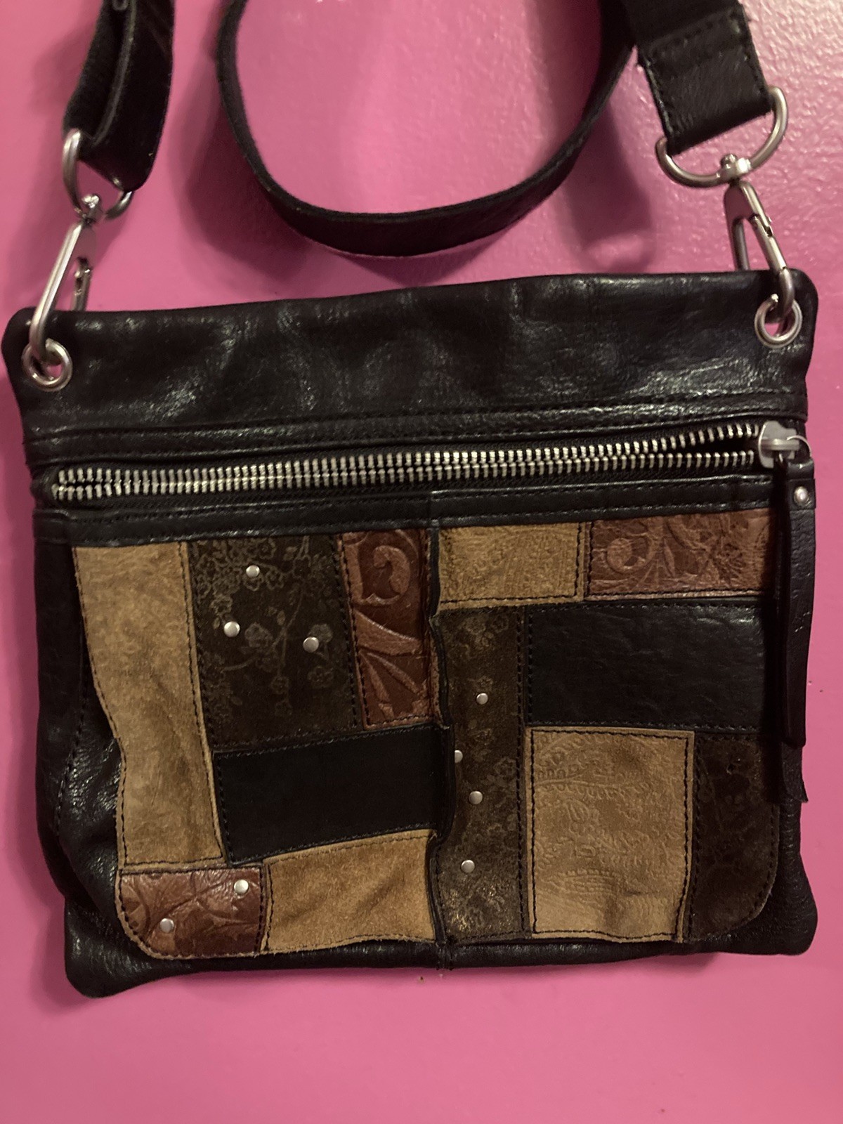 Fossil Embossed Patchwork Leather Crossbody Purse 9.5 x 11 Inch Bag