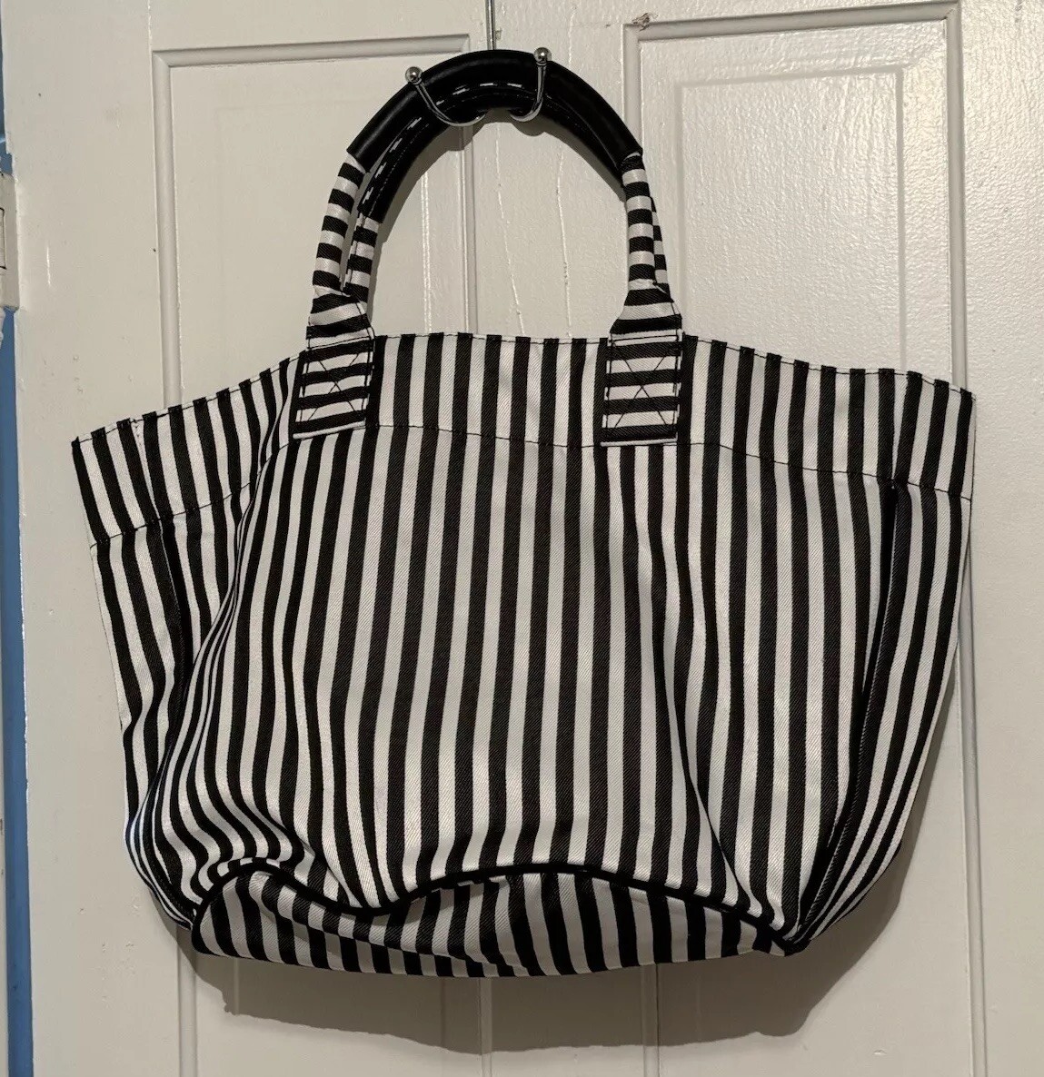 Large Tote Bag Striped White Black Beach Travel Bag Purse Round Shoulder Bag DSW