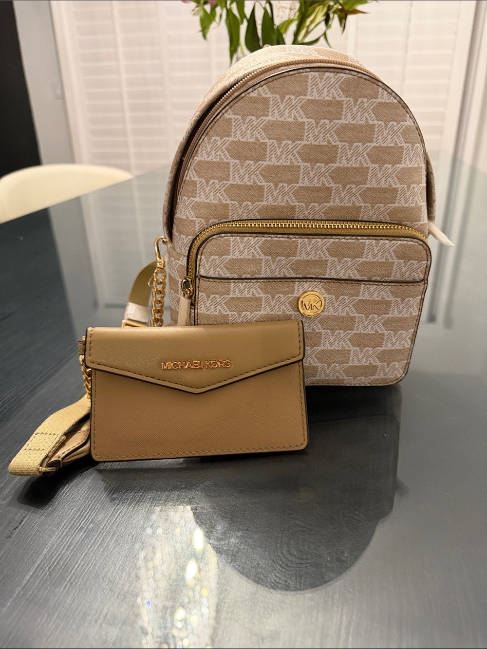 MICHAEL Michael Kors Maisie Camel XS 2 in 1 Logo Backpack