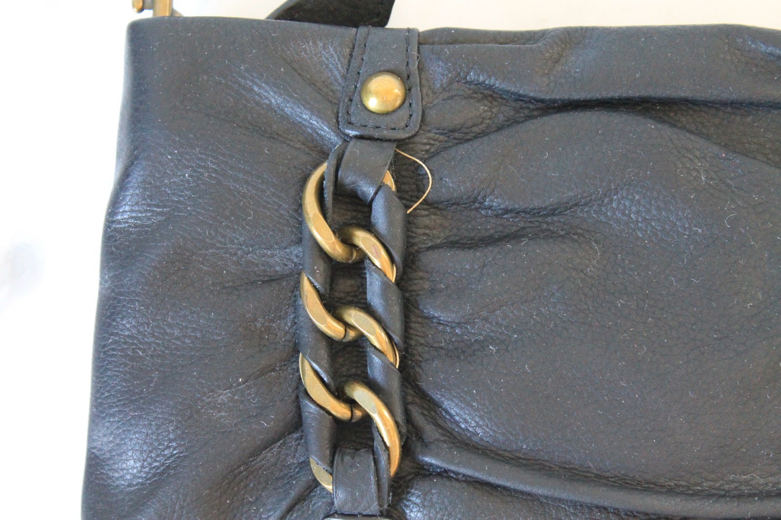 Wilsons Leather “Chain Attraction Pebble Leather Black Purse NWT