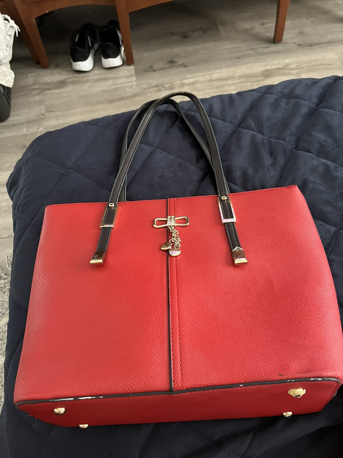 PortoVino Wine Tote Red Fashionable Wine Purse Hidden Insulated Without Tags
