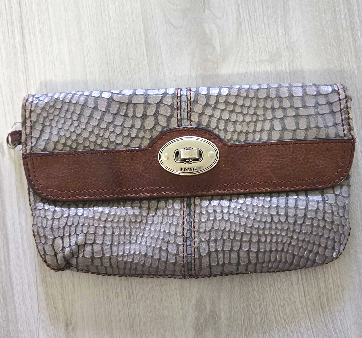 Fossil Gray Brown Animal Print Clutch Turn Lock Zip Inner Pockets Silver