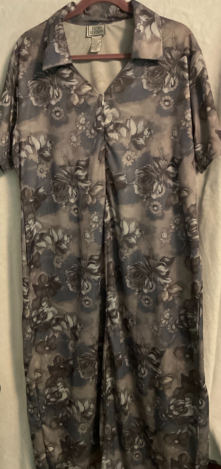 Extra Editions Grey Multi-Color Floral Plus Polyester Zip Long Short SleeveDress