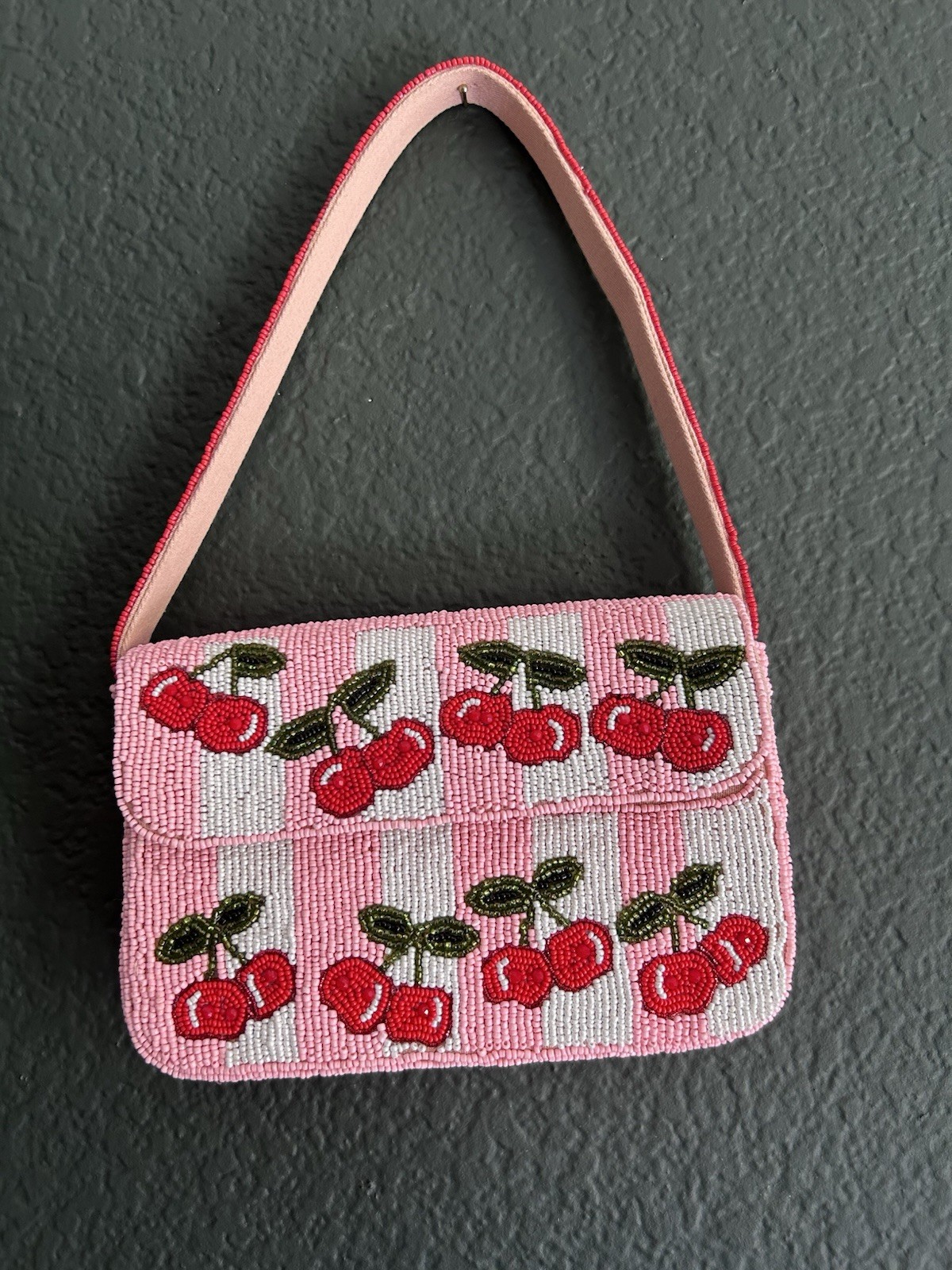 Pink Cherry Seabead Handbag Small Size 8 x 5 x 3 Inches New
