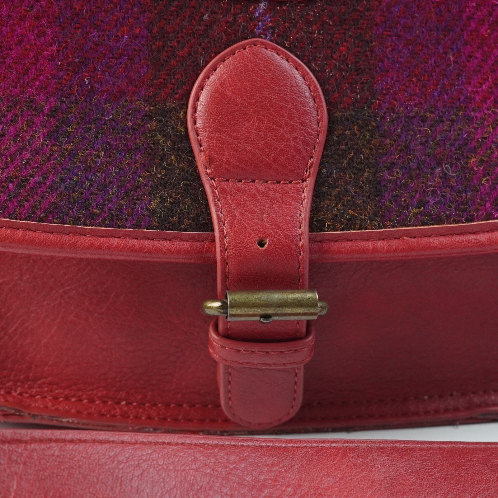 Islander Harris Tweed Saddle Bag Crossbody Fuchsia Red Plaid Tartan Wool Purse