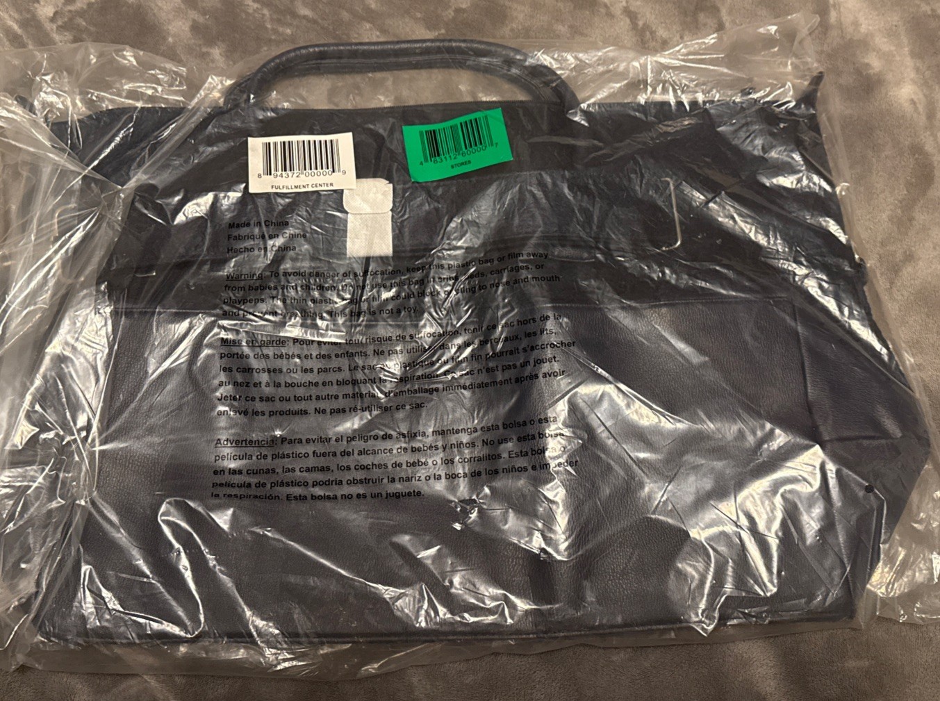 Black Felt Weekender Bag 23.5″ L x 15″ H x 8.75″ D Brand New.