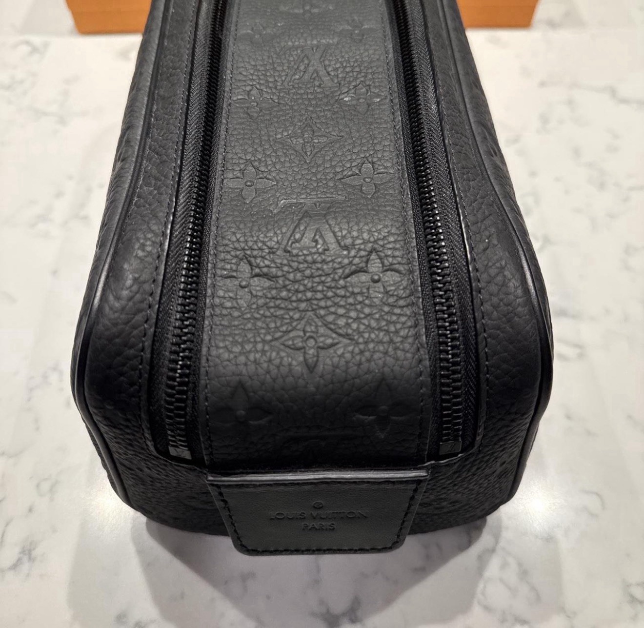 Louis Vuitton Monogram EmpreinteDopp Kit – Noir